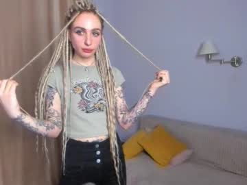 Cam for anabelmoons