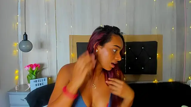 Stripchat sex cam Roxxy_smiith