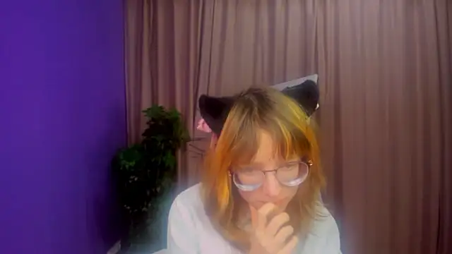 Stripchat sex cam Kitty__Uwu