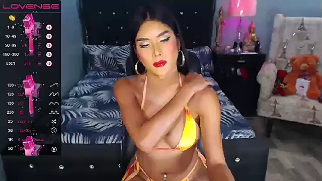Stripchat sex cam BigCockGODDESS