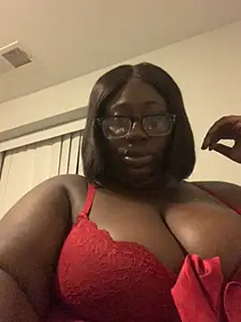 Stripchat sex cam His_favorite_bbw69