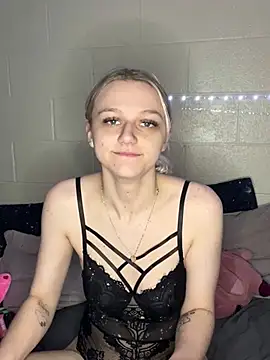 Stripchat sex cam kiarathegiraffe